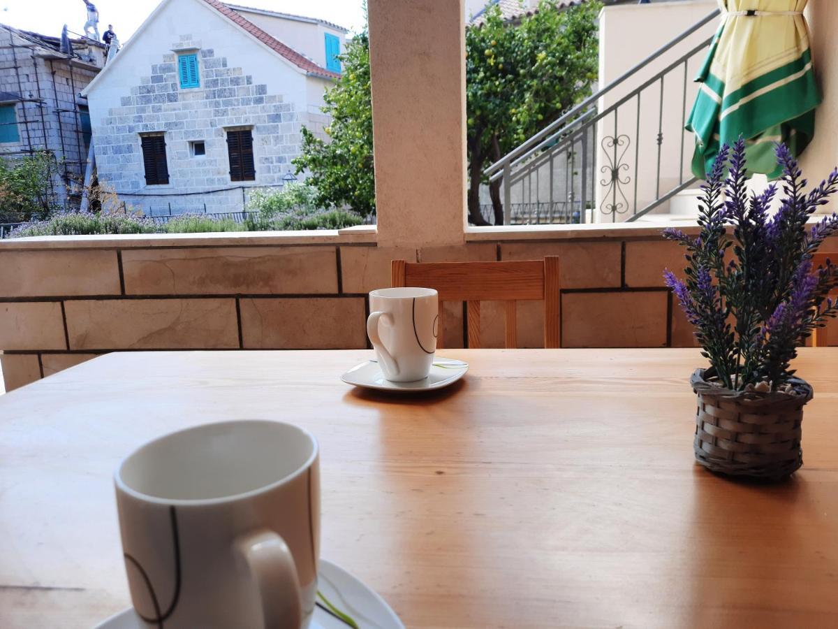 Apartments Villa Beba Komiža Kültér fotó