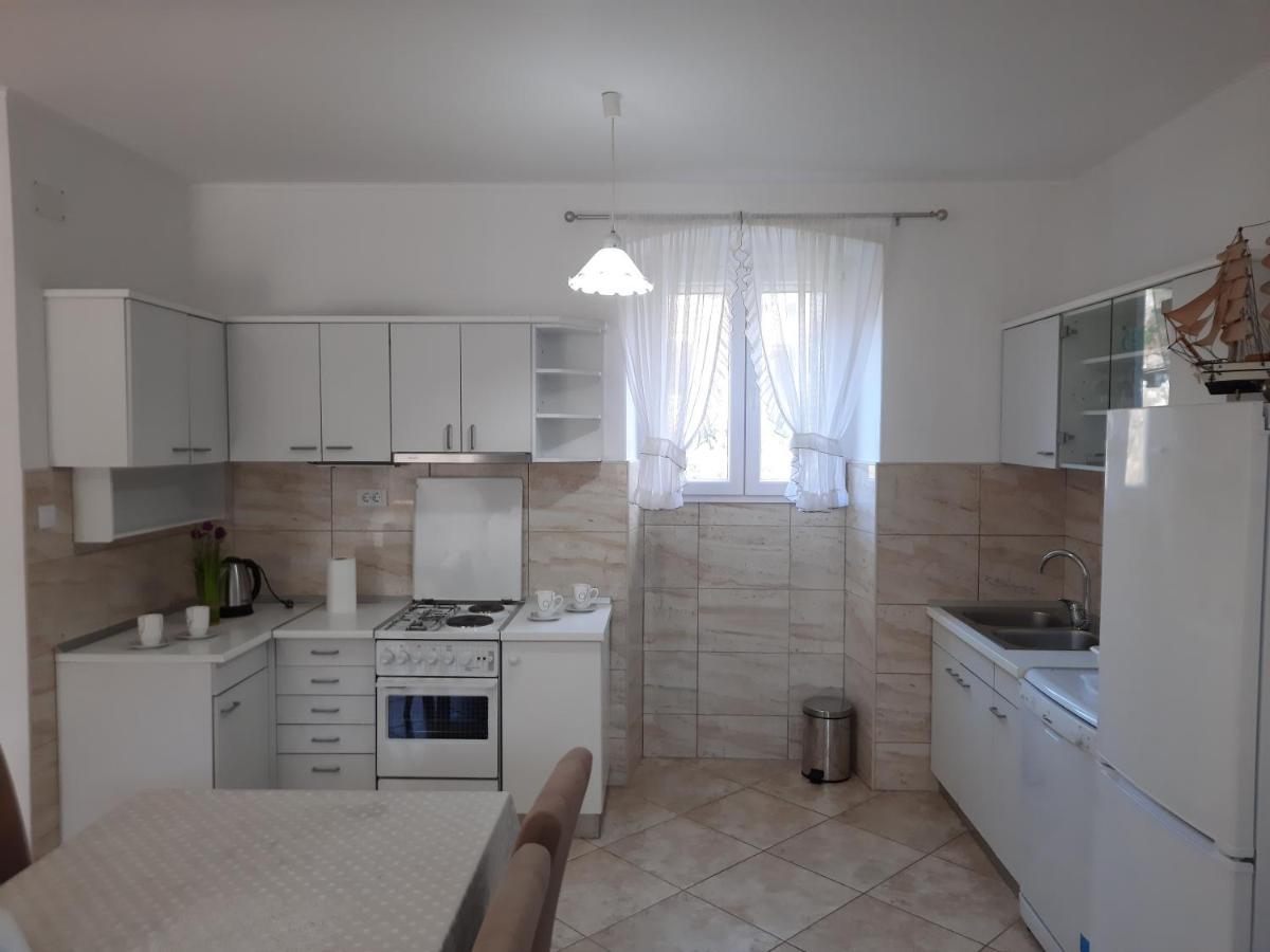 Apartments Villa Beba Komiža Kültér fotó