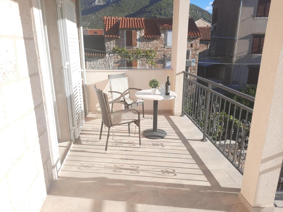 Apartments Villa Beba Komiža Kültér fotó