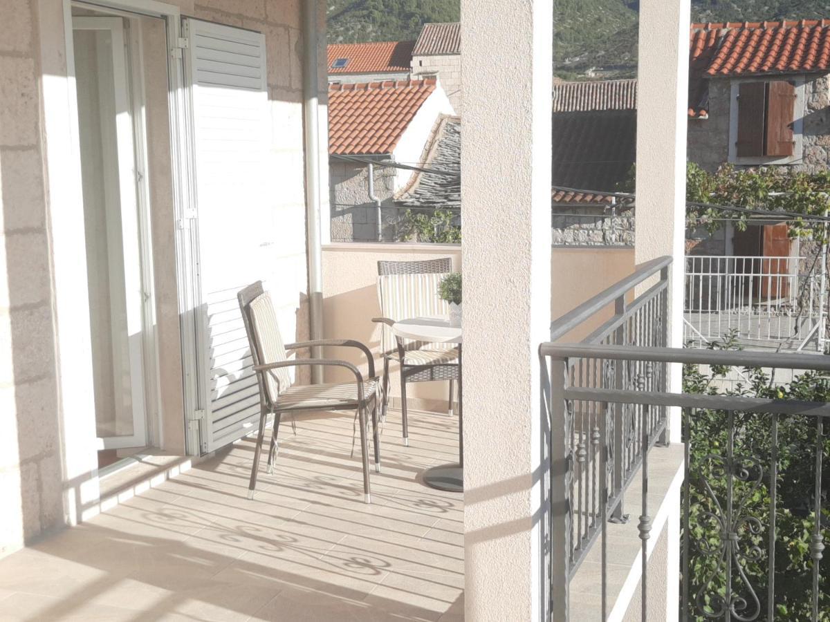 Apartments Villa Beba Komiža Kültér fotó