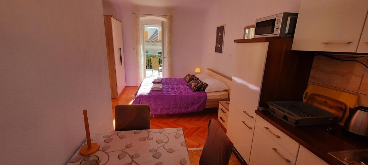 Apartments Villa Beba Komiža Kültér fotó