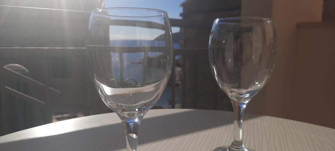 Apartments Villa Beba Komiža Kültér fotó