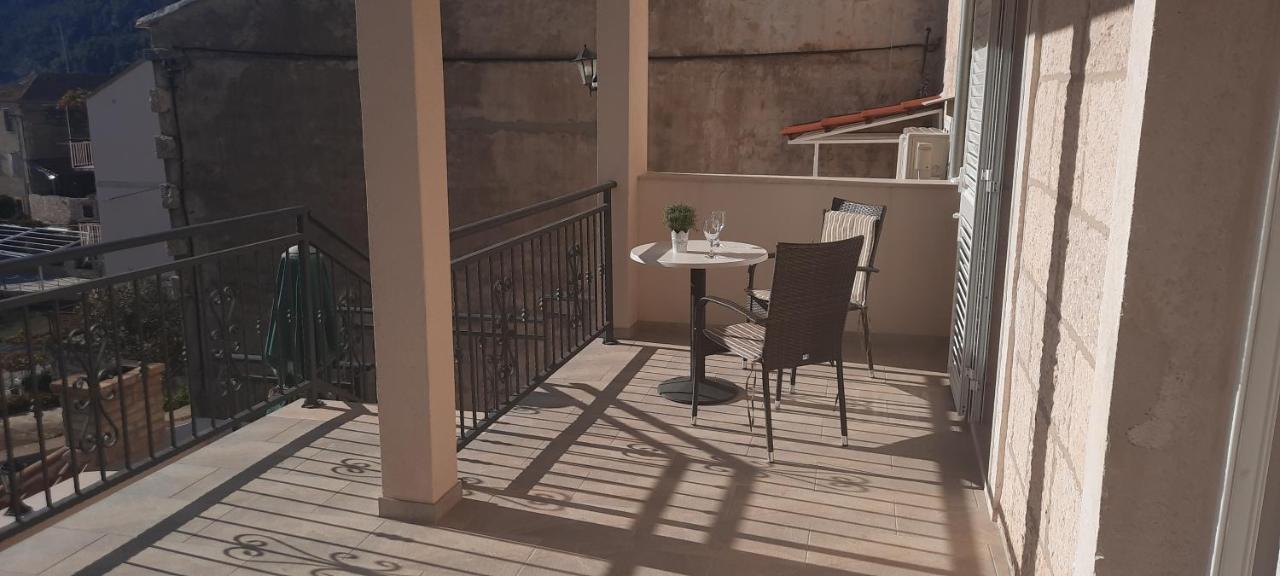 Apartments Villa Beba Komiža Kültér fotó