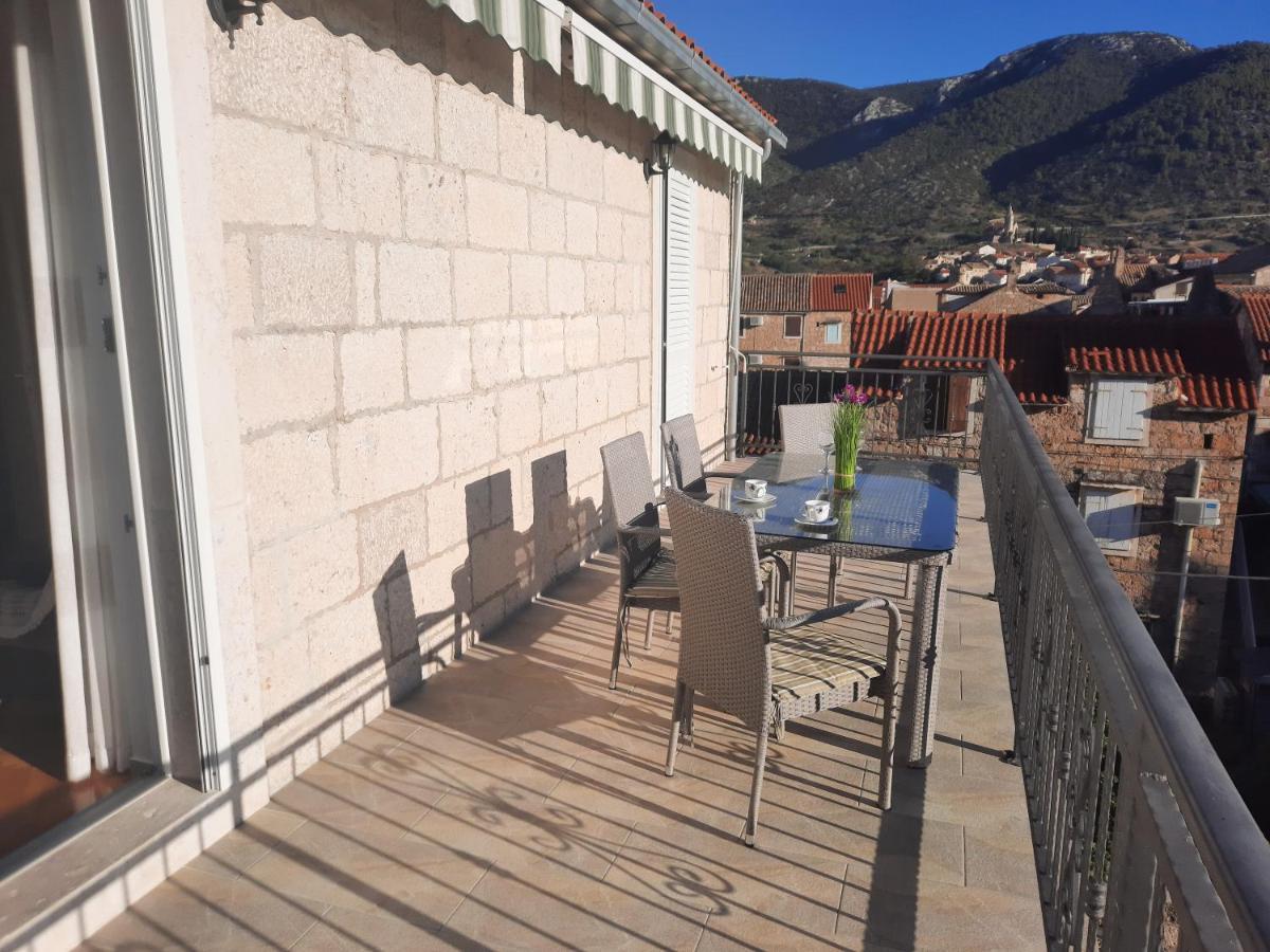 Apartments Villa Beba Komiža Kültér fotó