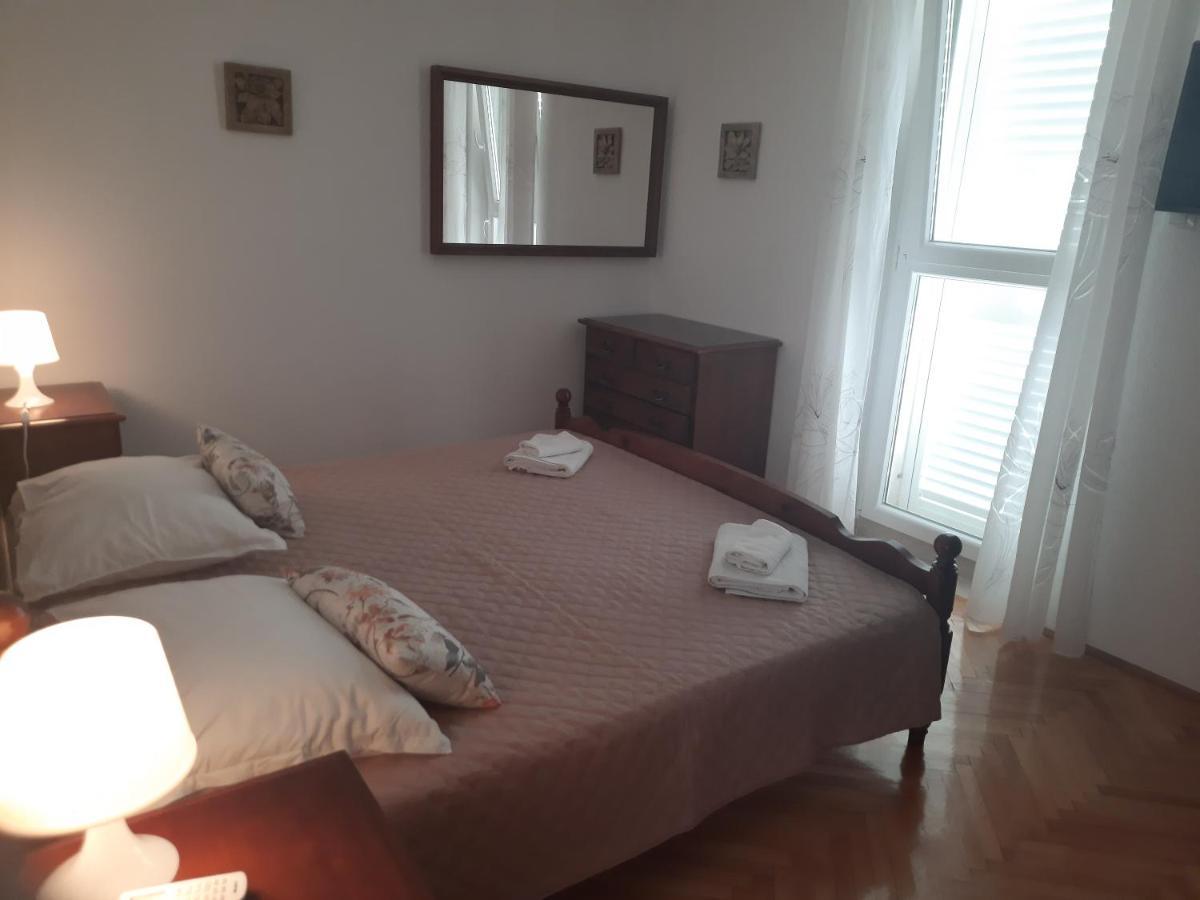 Apartments Villa Beba Komiža Kültér fotó